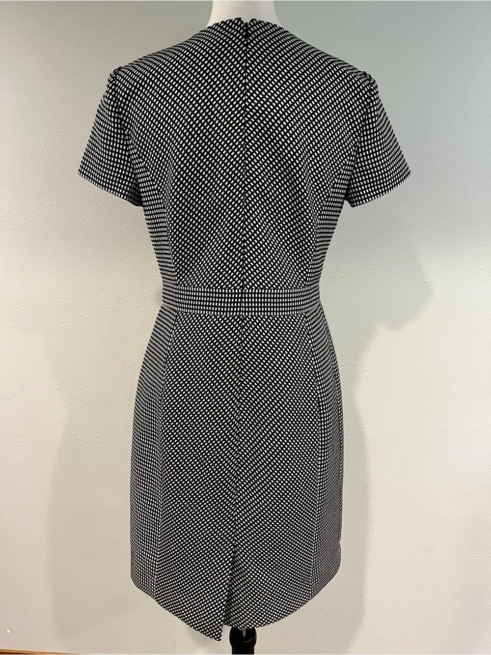 J. Crew Black & White Short cap Sleeve Sheath Dress size 8